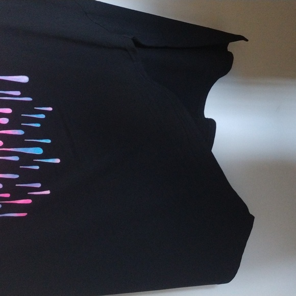 Off the shoulder asymmetrical hem T-shirt/swimsuit cover - Picture 3 of 4